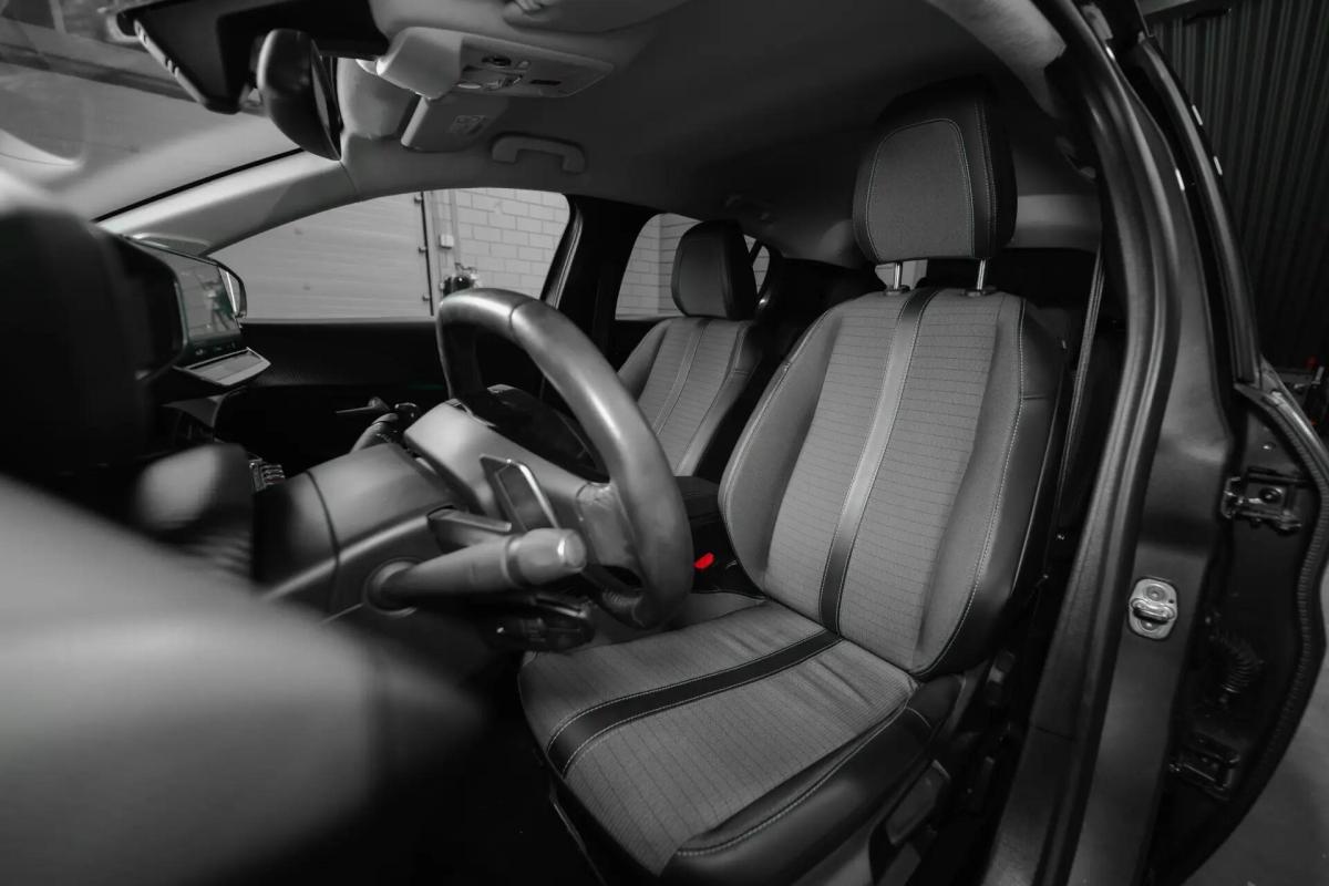 peugeot-208-2021-gasolina-1199cc