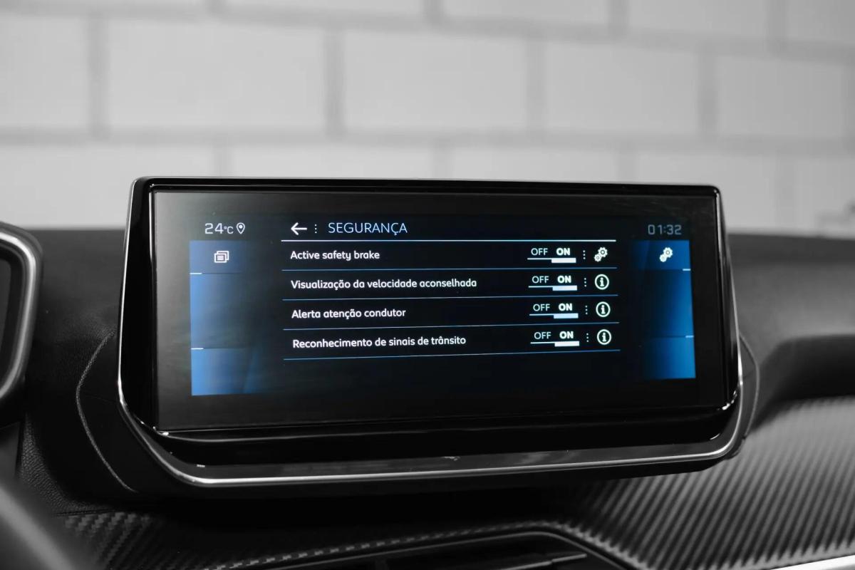 peugeot-208-2021-gasolina-1199cc
