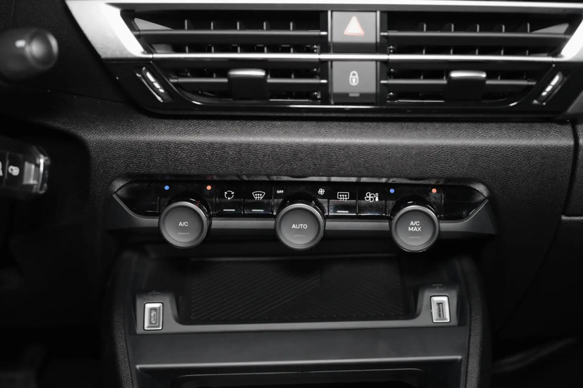 citroen-e-c4-x-2024-gasolina-1199cc