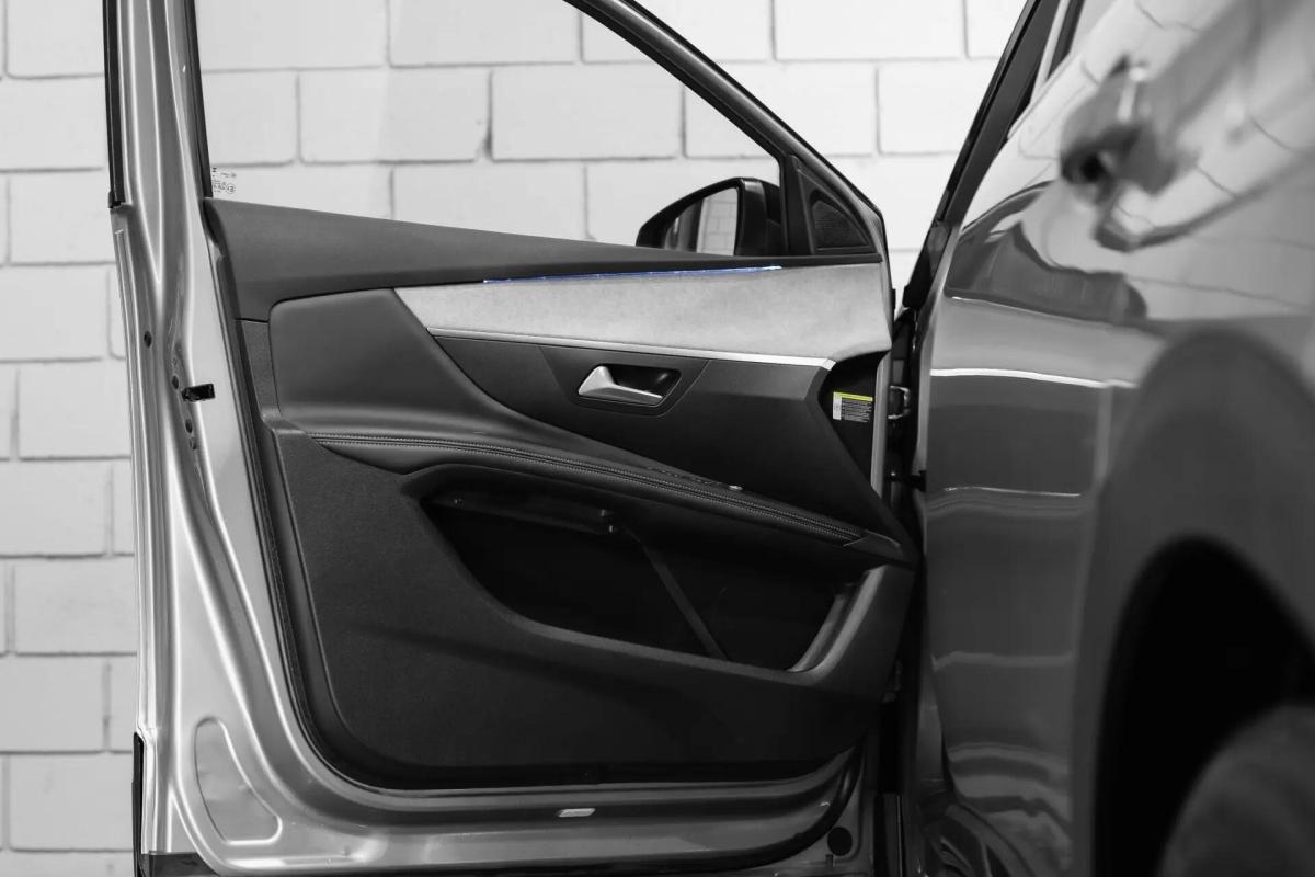 peugeot-3008-2023-hibrido-a-gasolina-1598cc