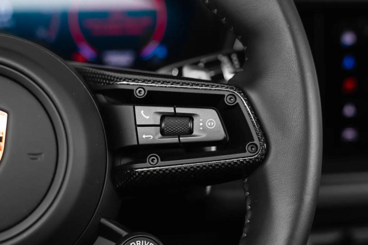 porsche-cayenne-2024-hibrido-a-gasolina-3996cc
