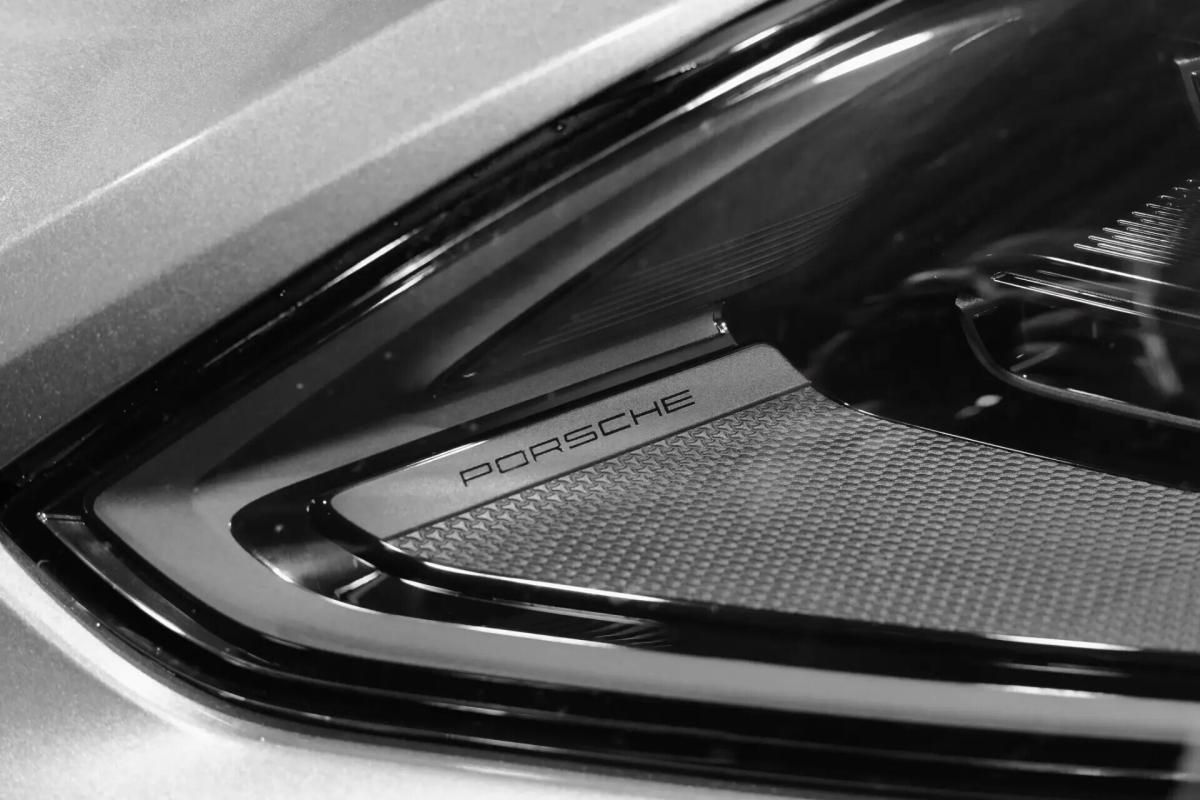 porsche-cayenne-2024-hibrido-a-gasolina-3996cc