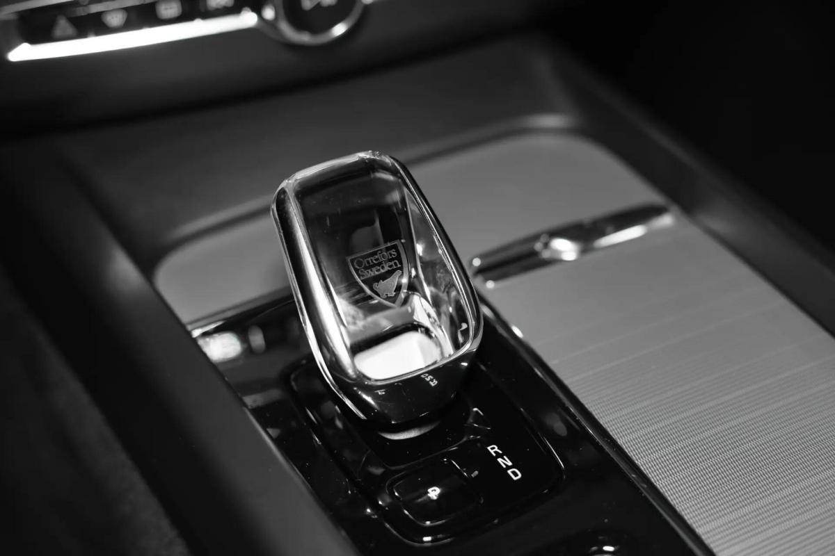 volvo-xc60-2024-hibrido-a-gasolina-1969cc
