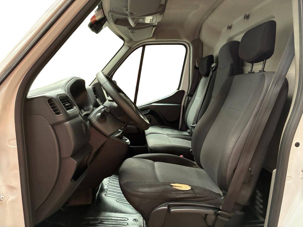 renault-master-2022-diesel-2299cc