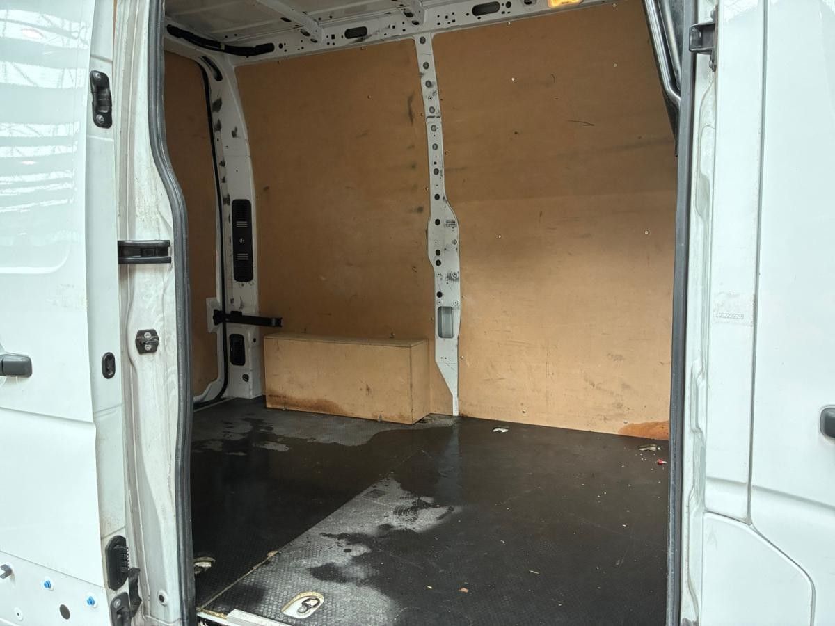 renault-master-2022-diesel-2299cc