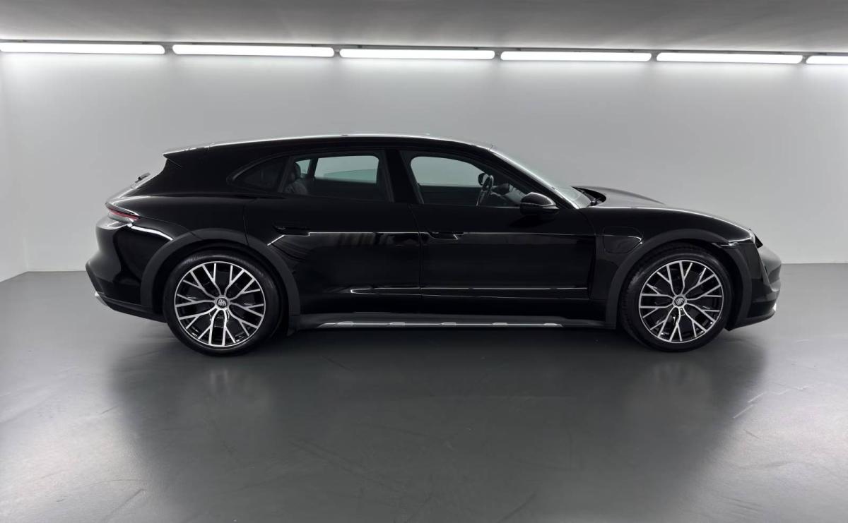 porsche-taycan-2023-eletrico-0cc