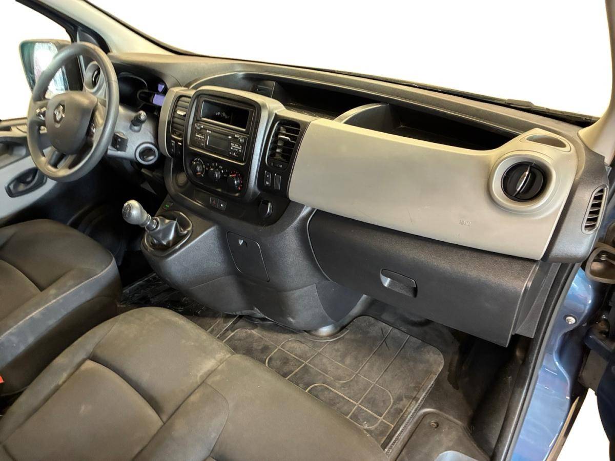 renault-trafic-2017-diesel-1598cc