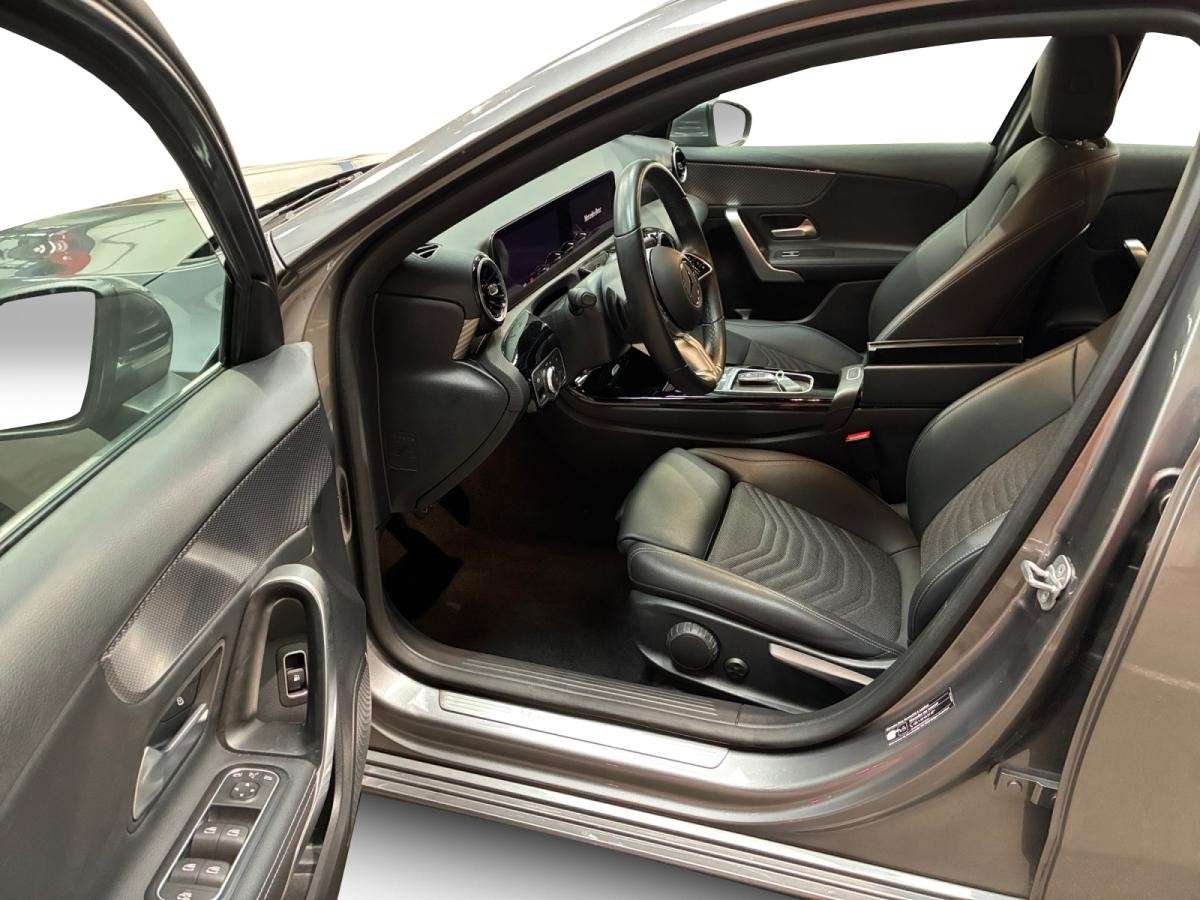 mercedes-benz-classe-a-2023-hibrido-a-gasolina-1332cc