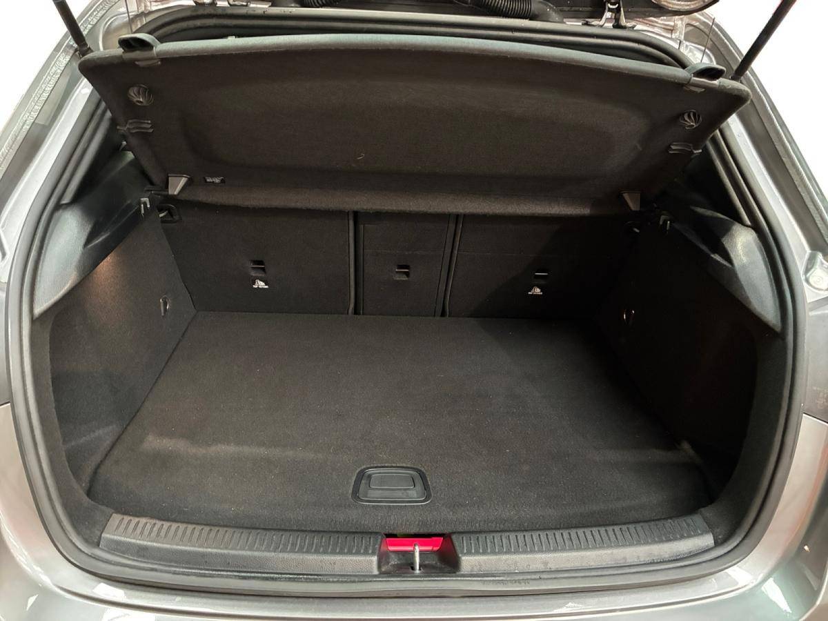 mercedes-benz-classe-a-2023-hibrido-a-gasolina-1332cc