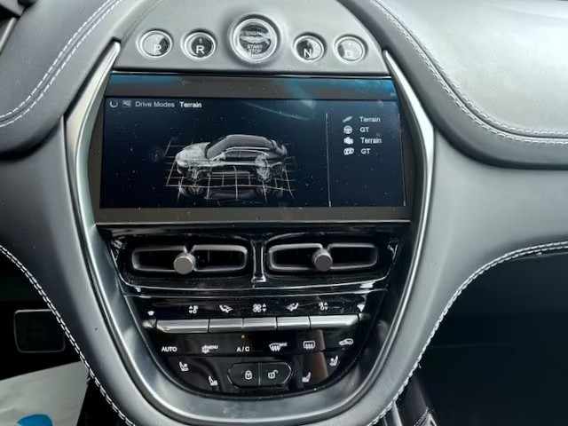 aston-martin-dbx-2022-gasolina-3982cc