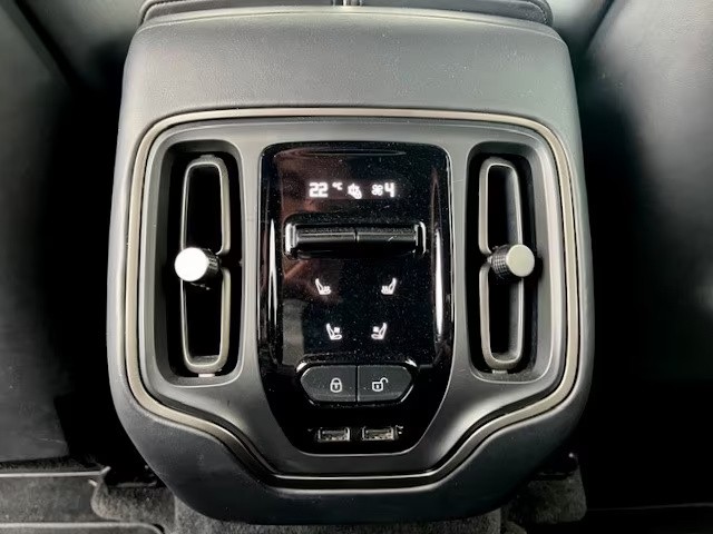 aston-martin-dbx-2022-gasolina-3982cc