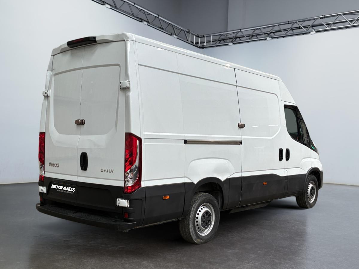 iveco-daily-2022-gasolina-2998cc