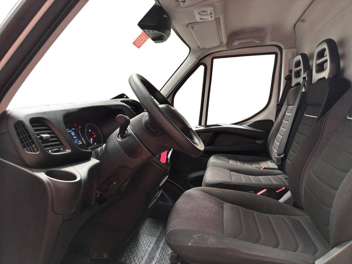 iveco-daily-2022-gasolina-2998cc