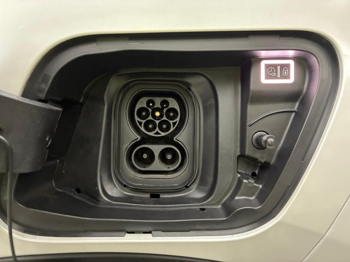 peugeot-2008-2022-eletrico-0cc