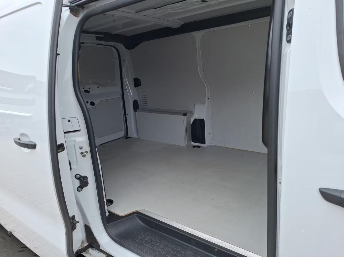 peugeot-expert-2024-diesel-1997cc