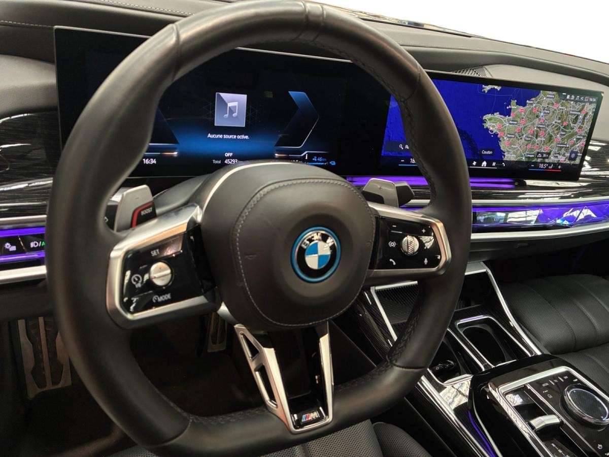 bmw-serie-7-2024-hibrido-a-gasolina-2998cc