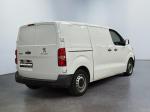 peugeot-expert-2022-diesel-1499cc