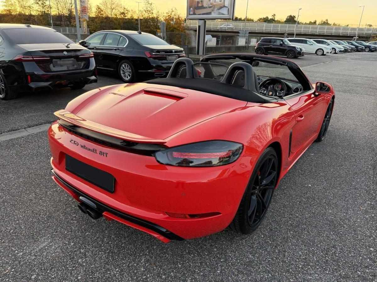 porsche-718-2018-gasolina-2497cc