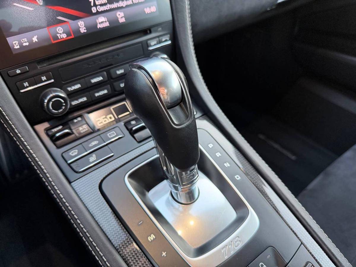 porsche-718-2018-gasolina-2497cc