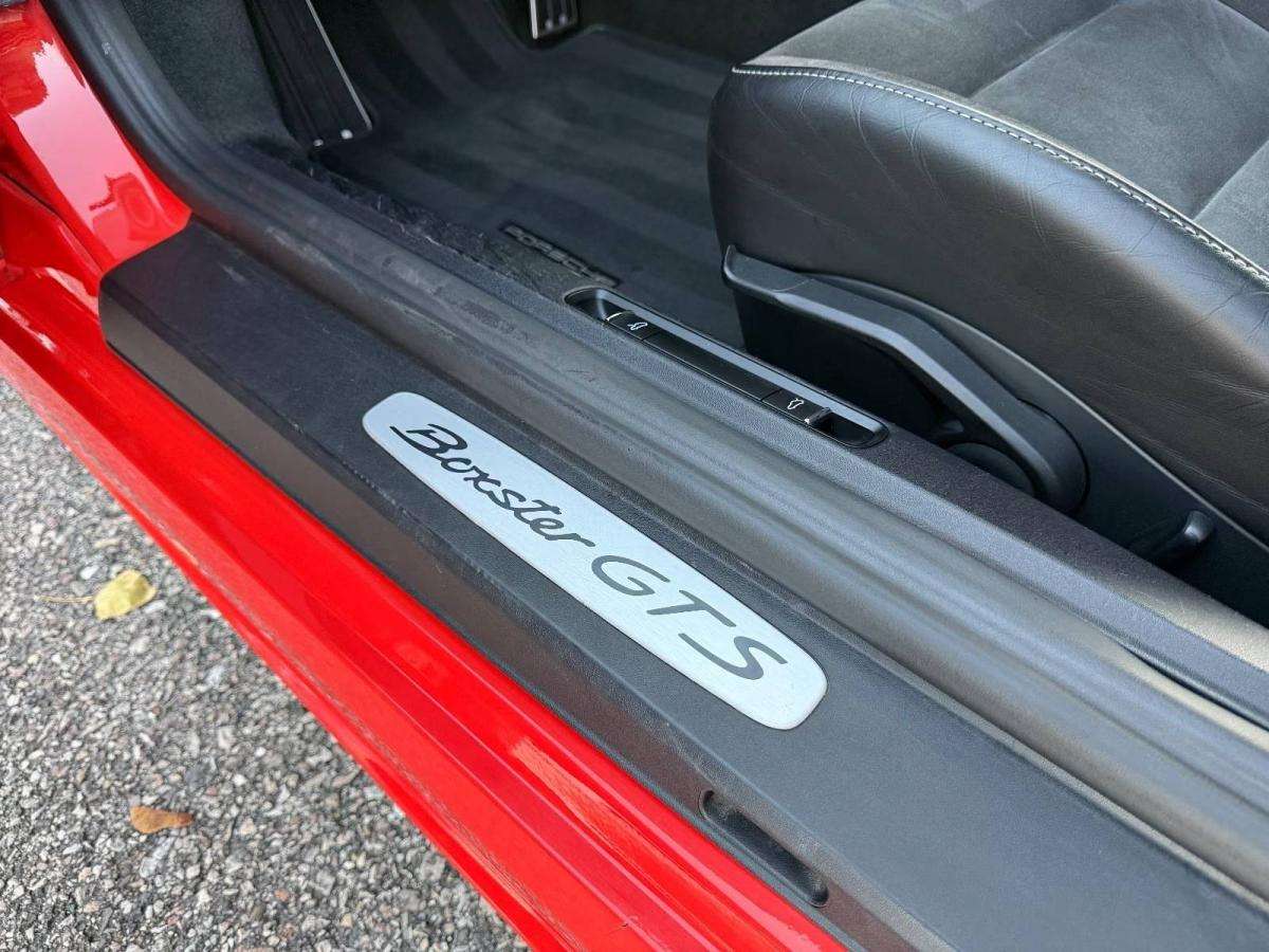 porsche-718-2018-gasolina-2497cc