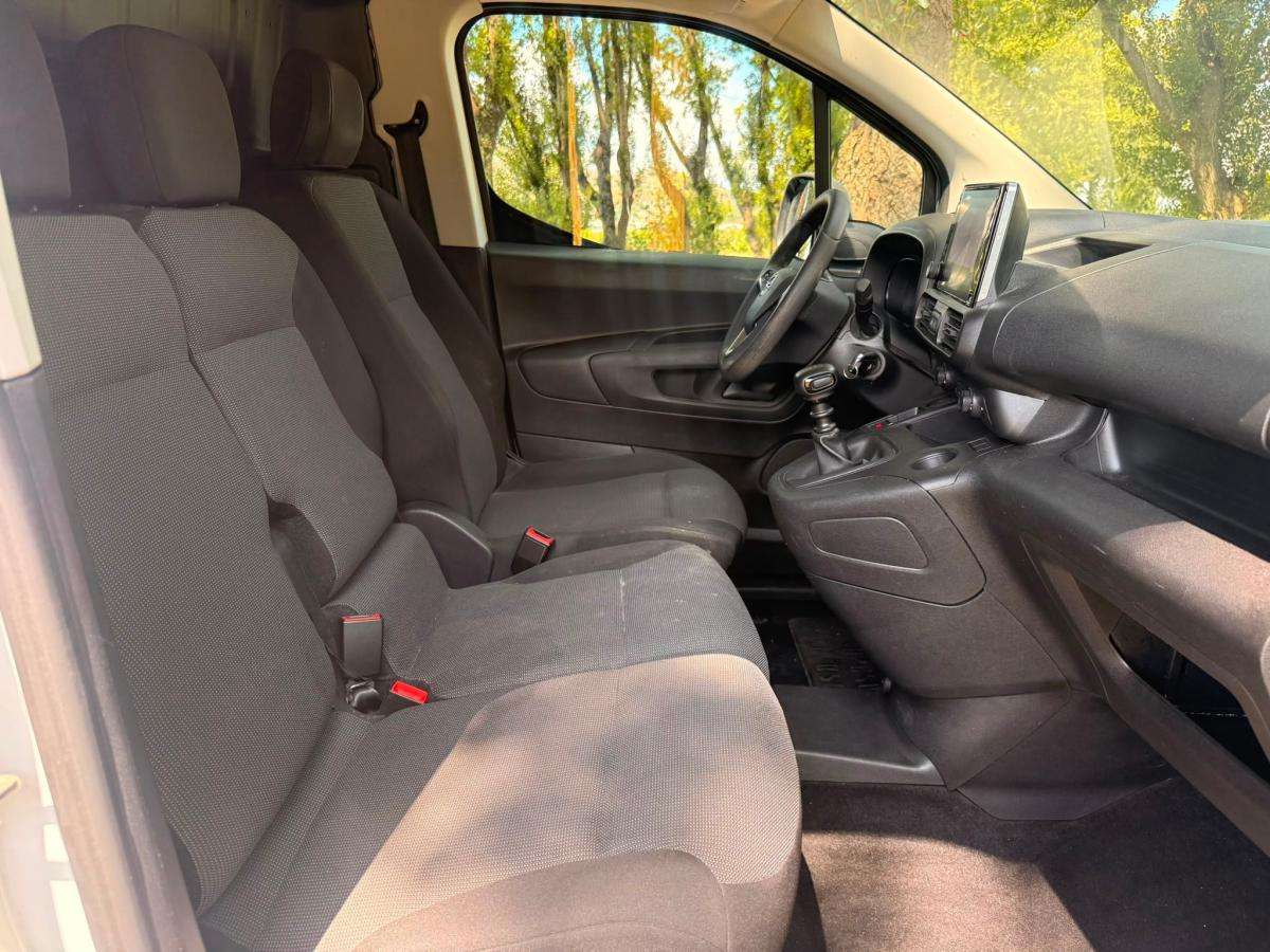 opel-combo-2022-diesel-1499cc