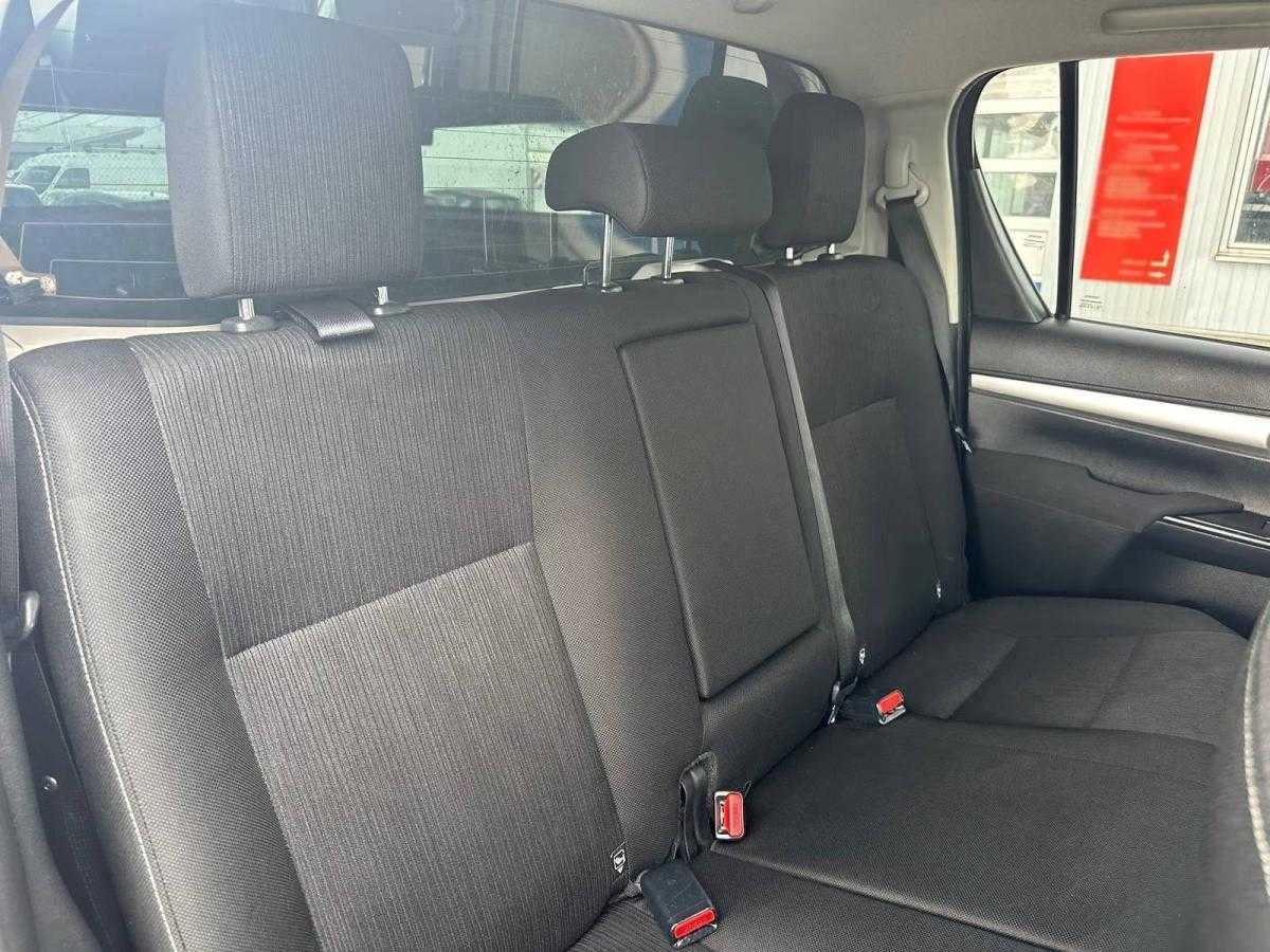 toyota-hilux-2020-diesel-2393cc