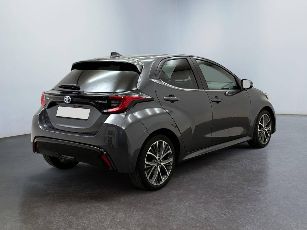 toyota-yaris-2022-hibrido-a-gasolina-1490cc