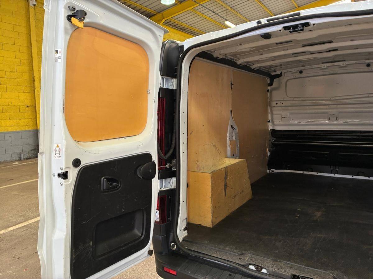 renault-trafic-2022-diesel-1997cc
