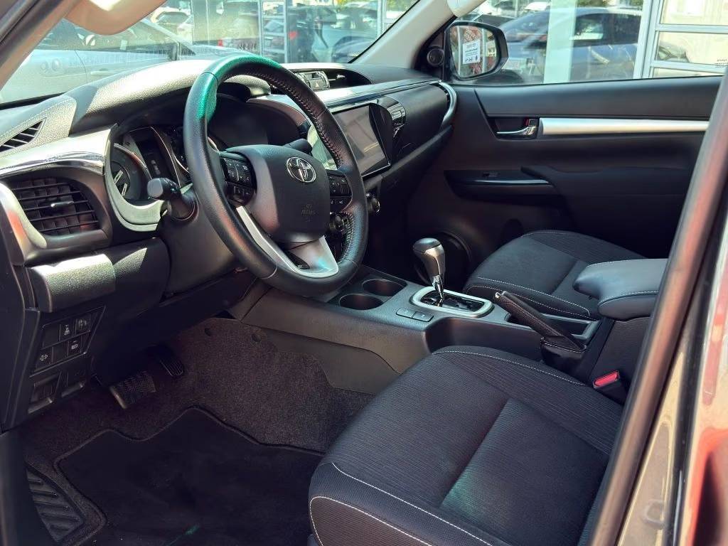 toyota-hilux-2024-diesel-2393cc