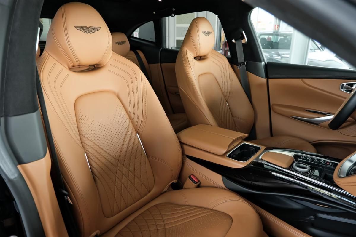 aston-martin-dbx-2021-gasolina-3982cc