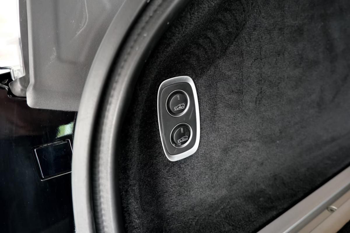 aston-martin-dbx-2021-gasolina-3982cc