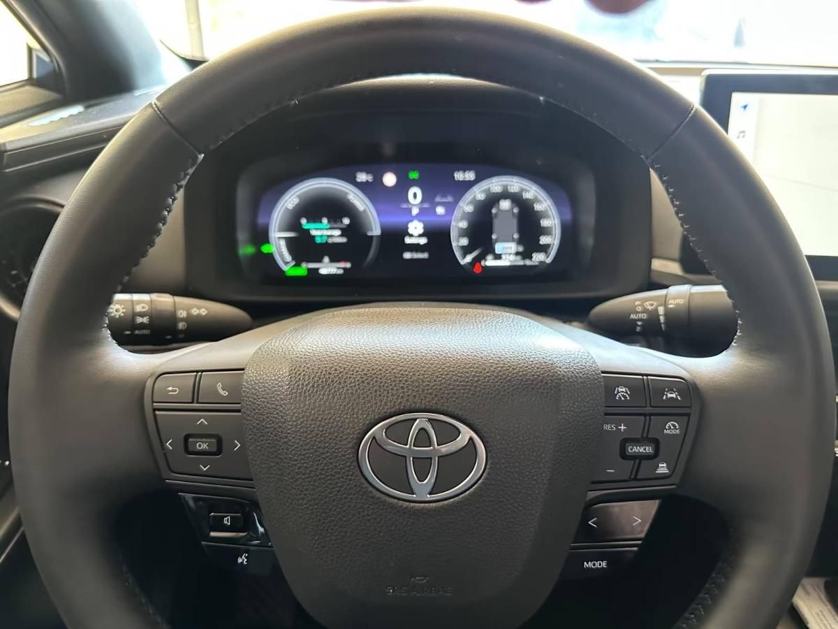 toyota-c-hr-2025-hibrido-a-gasolina-1798cc