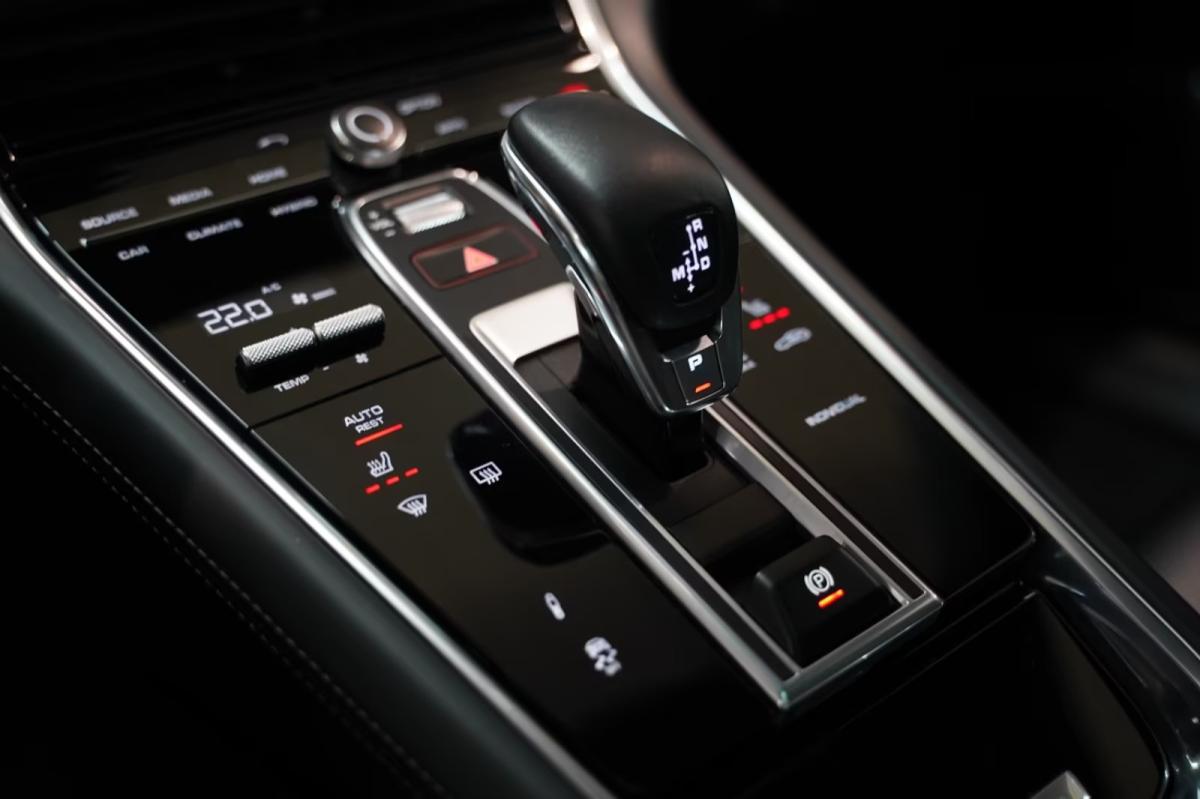 porsche-panamera-sport-turismo-2019-hibrido-a-gasolina-2894cc