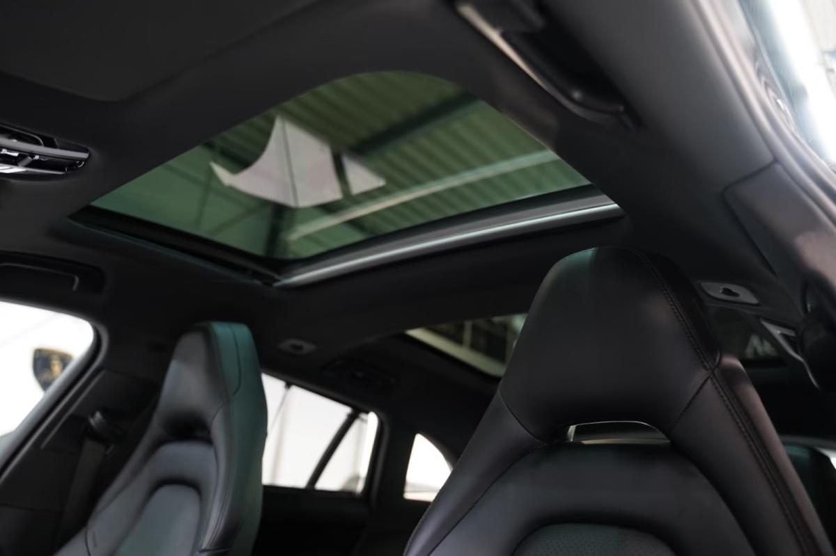 porsche-panamera-sport-turismo-2019-hibrido-a-gasolina-2894cc