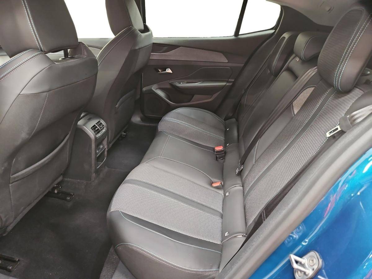 peugeot-408-2025-hibrido-a-gasolina-1199cc