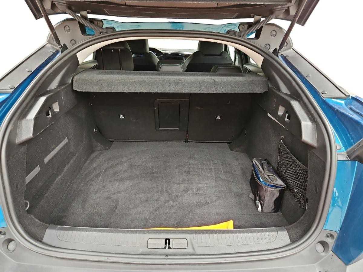 peugeot-408-2025-hibrido-a-gasolina-1199cc