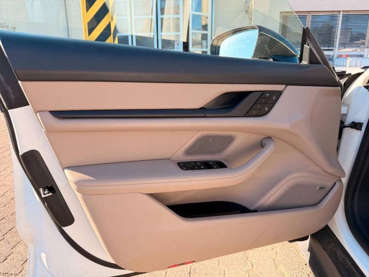 porsche-taycan-2021-eletrico-0cc