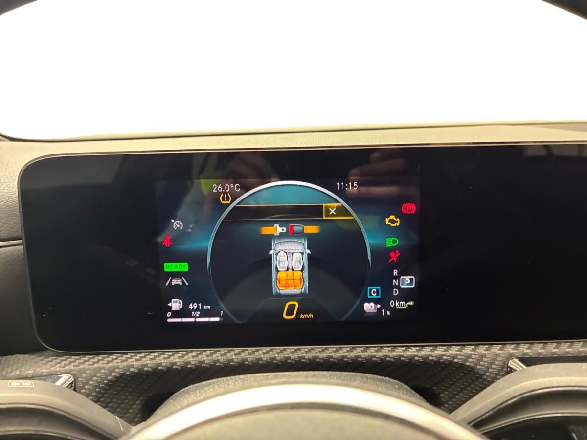 mercedes-benz-classe-a-2022-hibrido-a-gasolina-1332cc