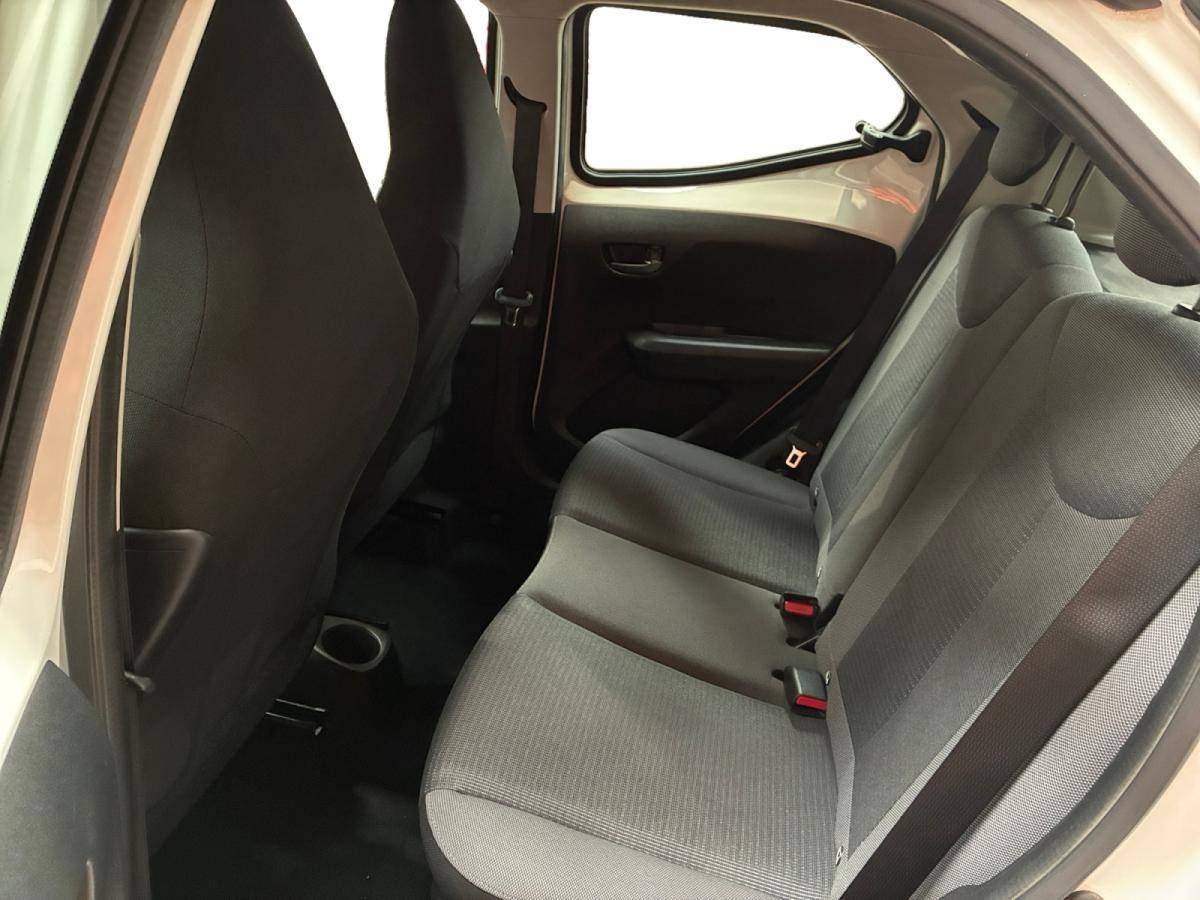 toyota-aygo-2021-gasolina-998cc