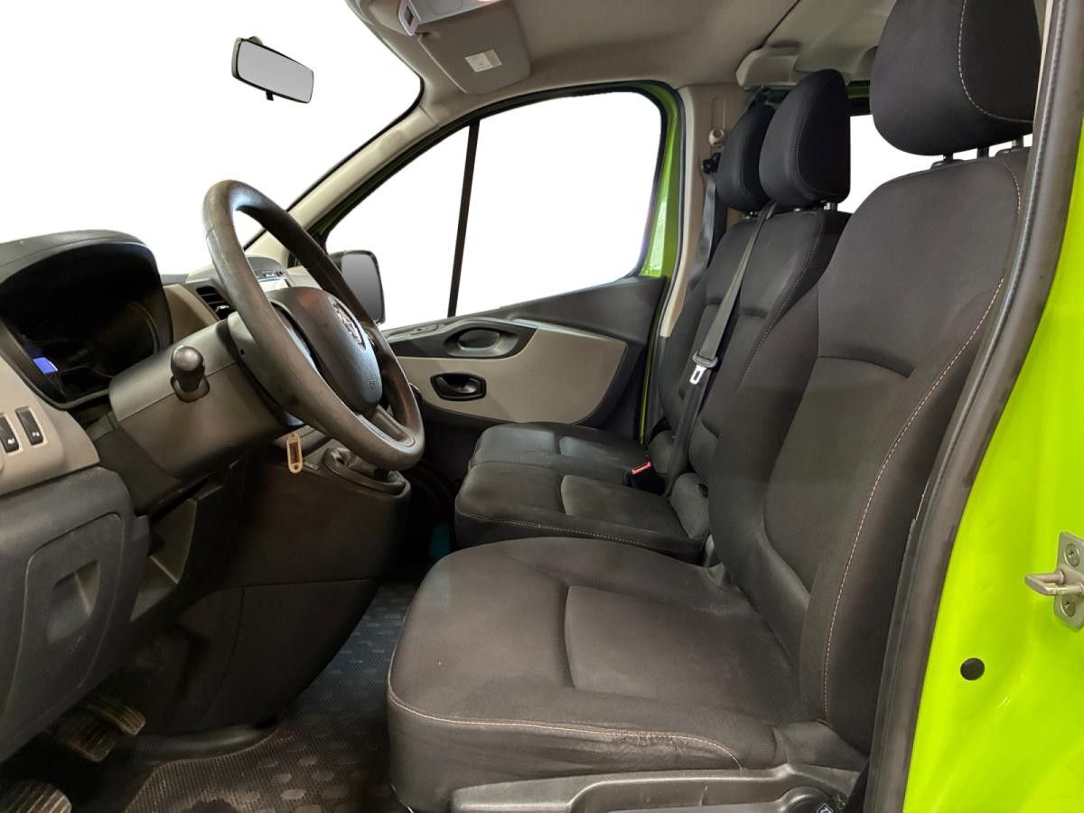 renault-trafic-2018-diesel-1598cc