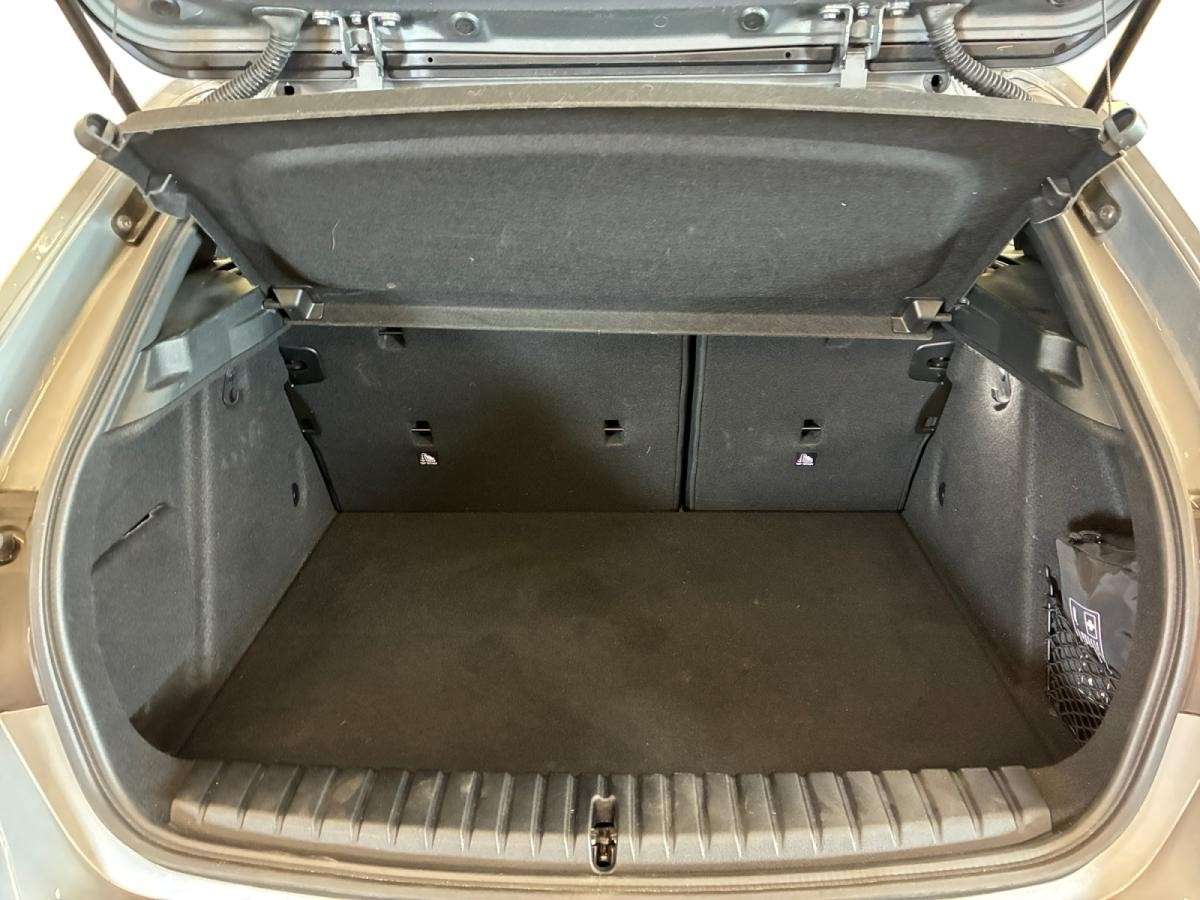 bmw-serie-1-2024-gasolina-1499cc