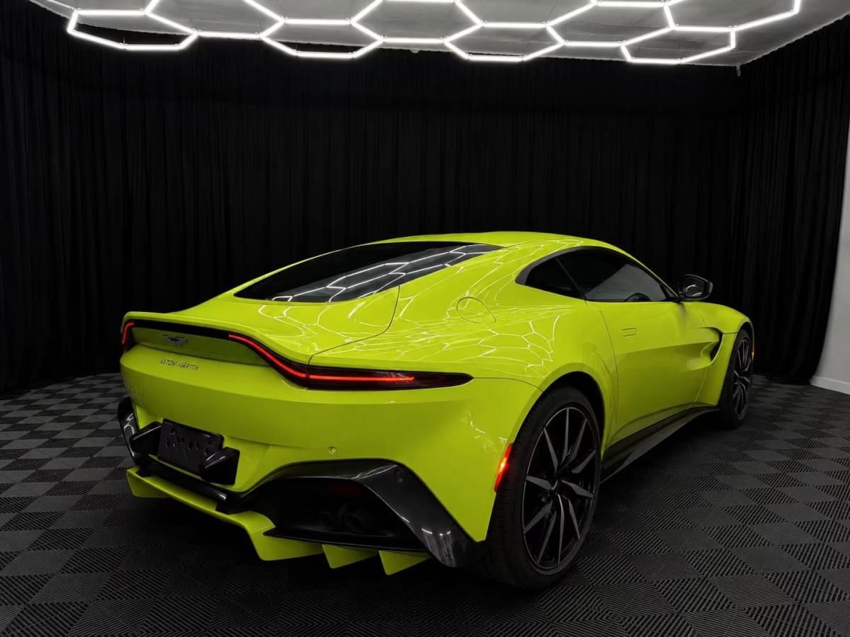 aston-martin-vantage-coupe-2020-gasolina-3982cc
