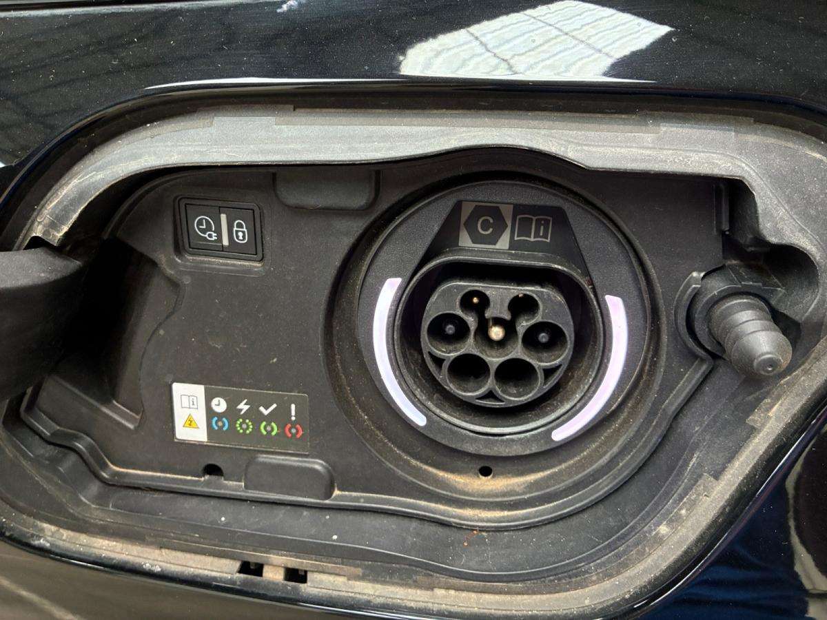 peugeot-508-sw-2023-hibrido-a-gasolina-1598cc