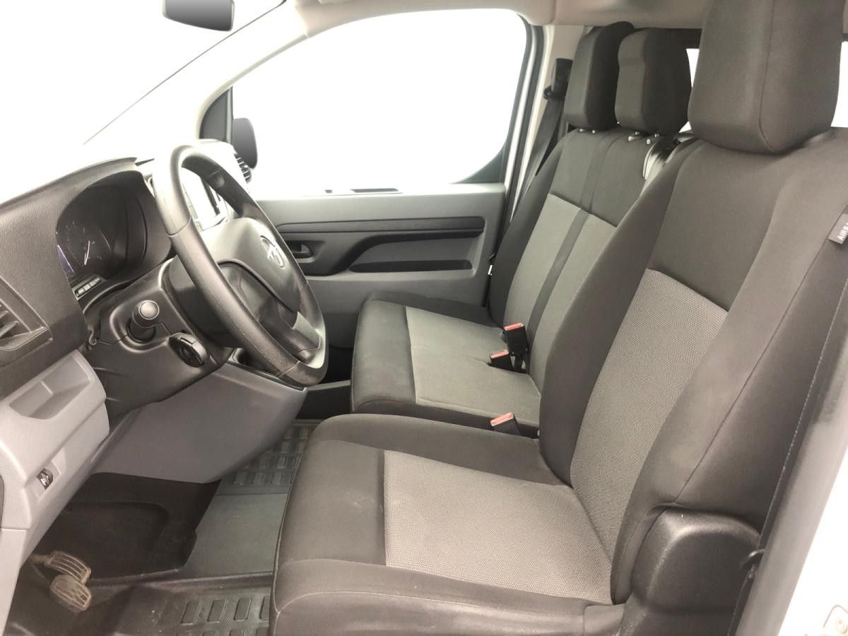 opel-vivaro-2021-diesel-1499cc