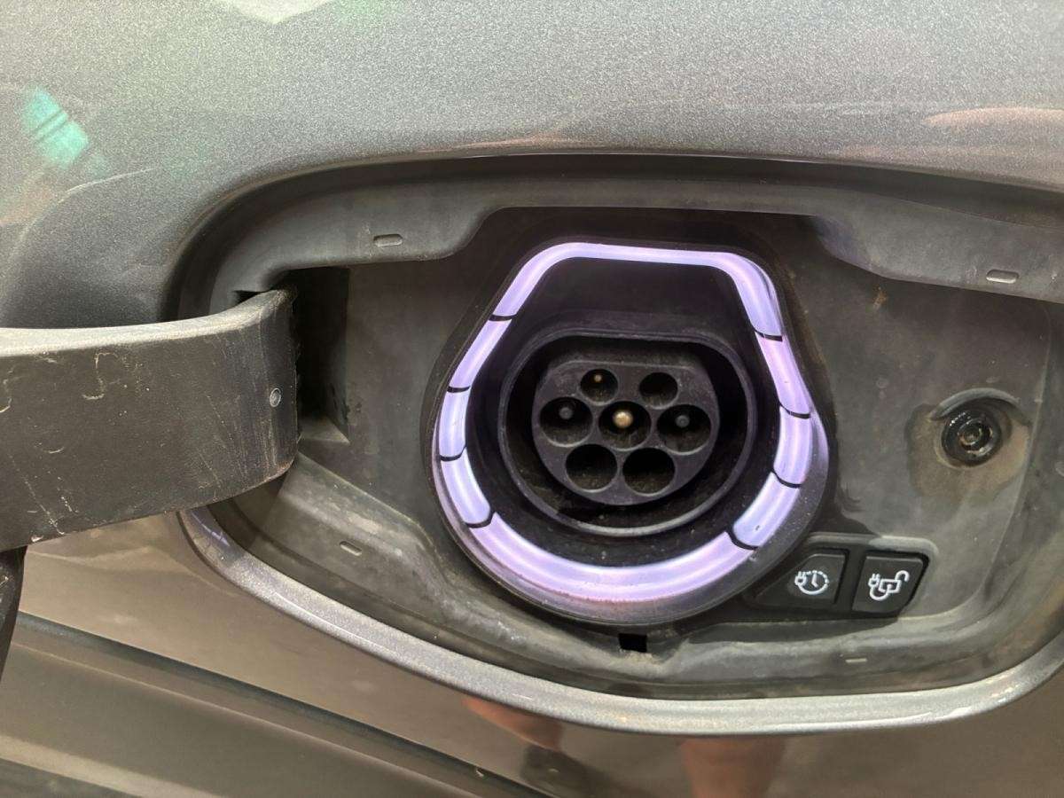 ford-explorer-2021-hibrido-a-gasolina-2956cc