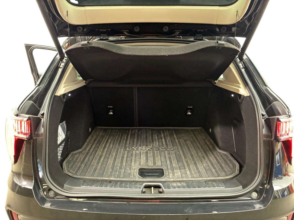 lynk-co-01-2022-hibrido-a-gasolina-1499cc