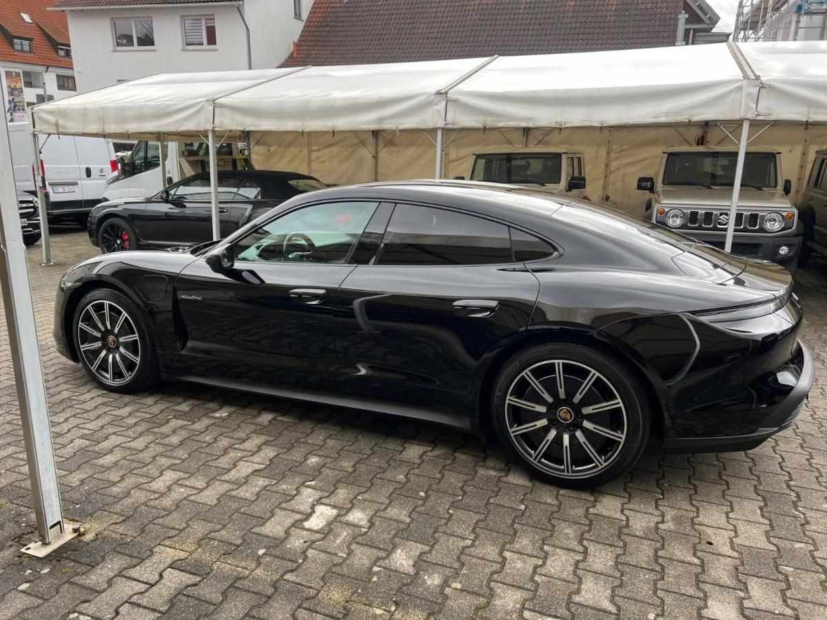porsche-taycan-2021-eletrico-0cc