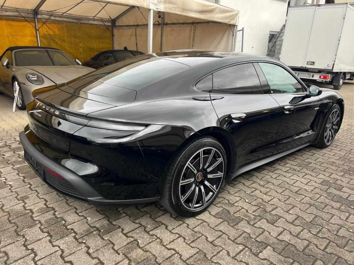 porsche-taycan-2021-eletrico-0cc