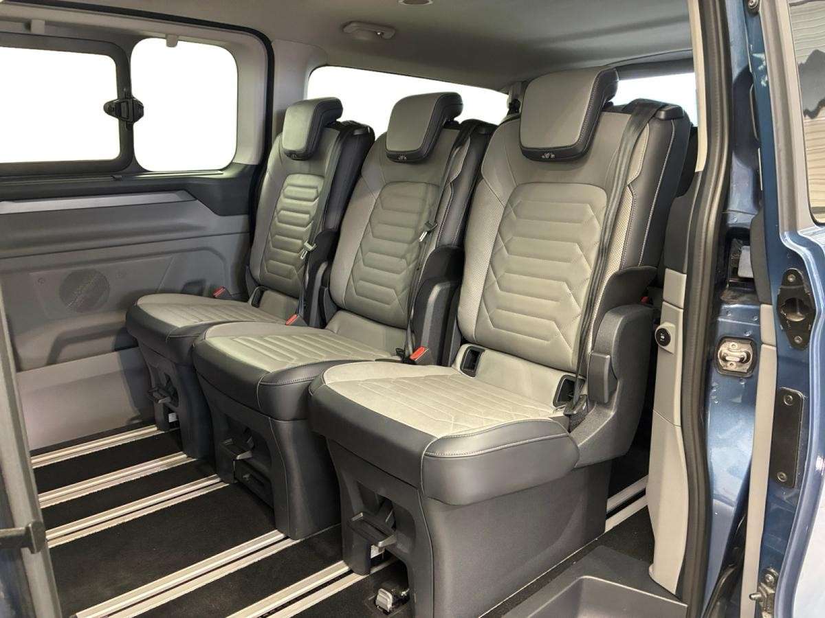 ford-tourneo-custom-2024-diesel-1996cc