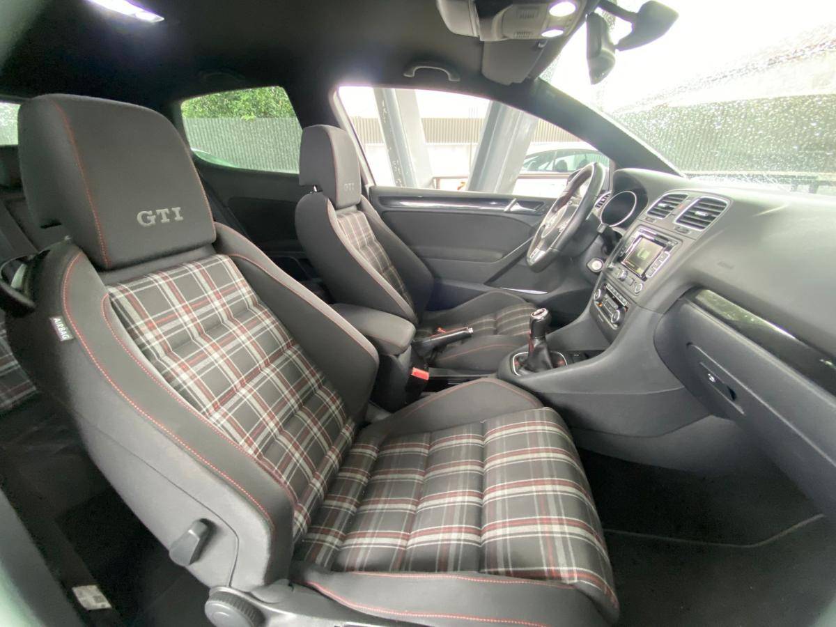 volkswagen-golf-2012-gasolina-1984cc